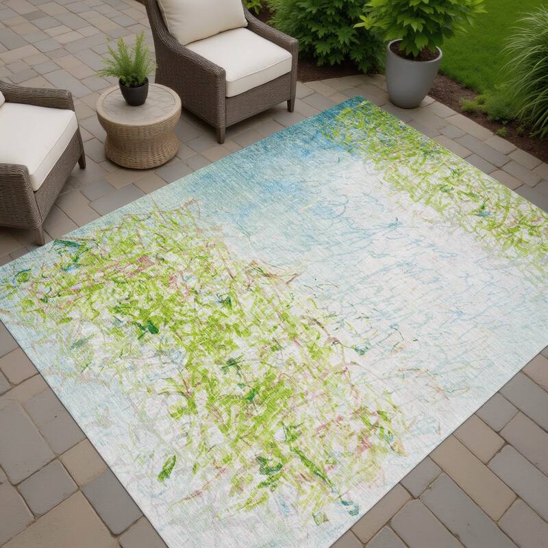 Machine Washable Indoor/ Outdoor Abstract Scribble Chantille Rug