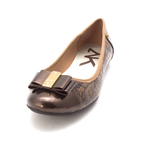 anne klein beige flats