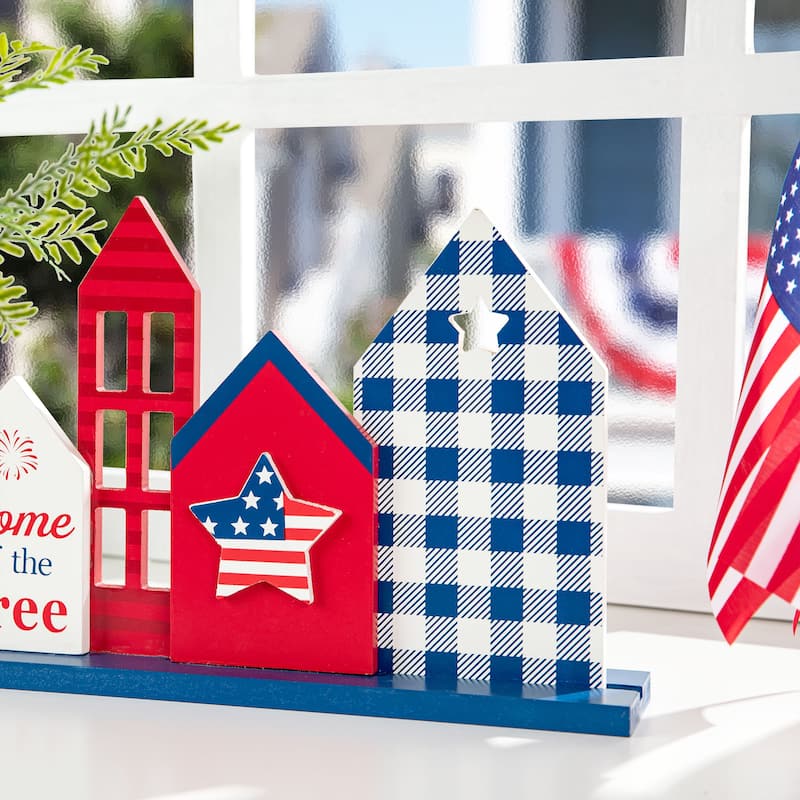 Glitzhome Wooden Patriotic/Americana Houses Stars Table Decor