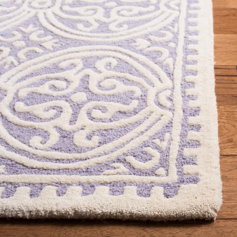 SAFAVIEH Handmade Cambridge Myrtis Moroccan Wool Rug