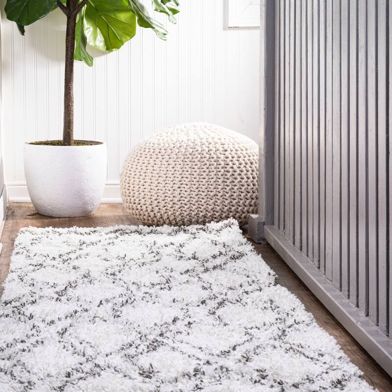 JONATHAN Y Algaida Diamond Trellis Shag Area Rug