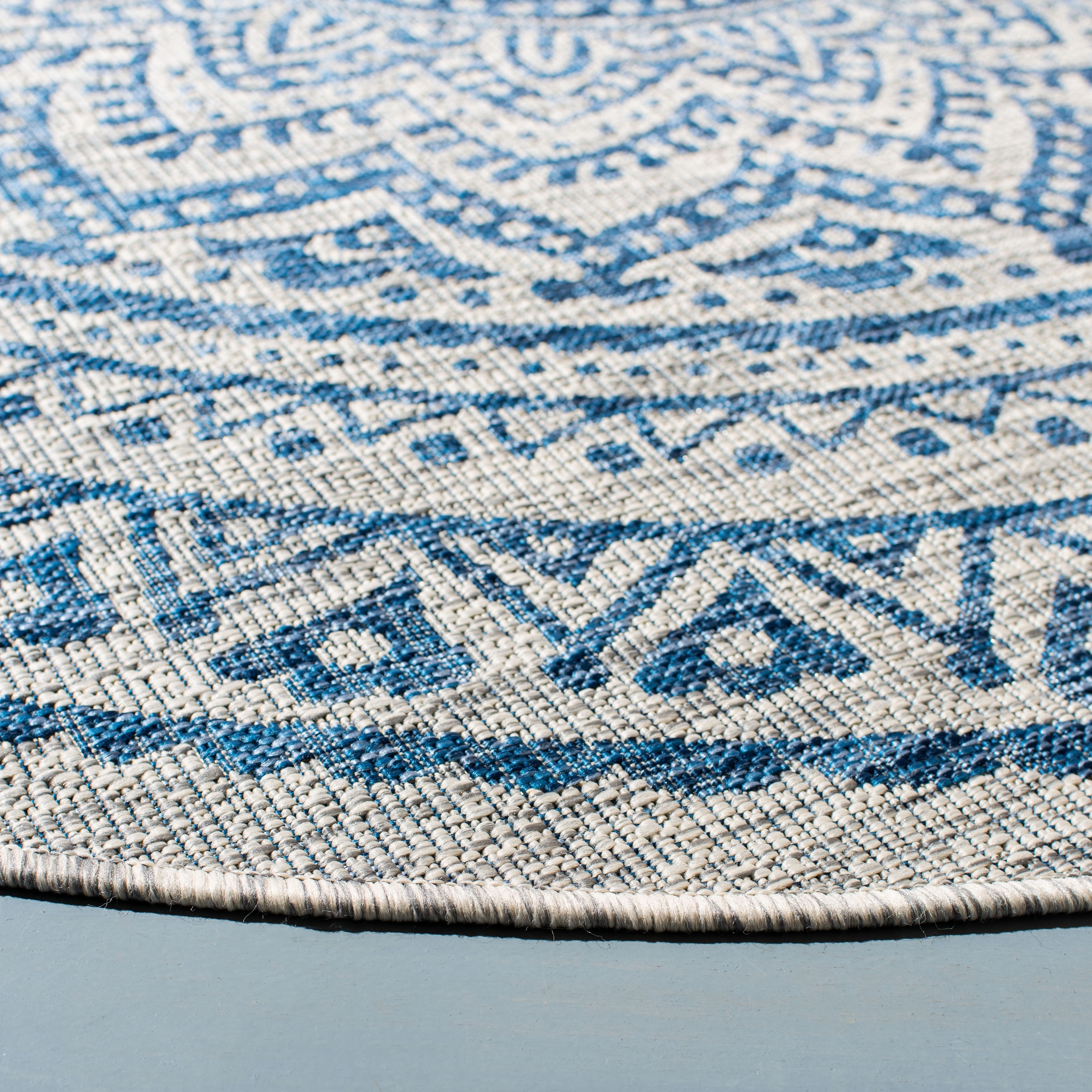 SAFAVIEH Courtyard Fran Mandala Indoor/ Outdoor Waterproof Patio Backyard Rug