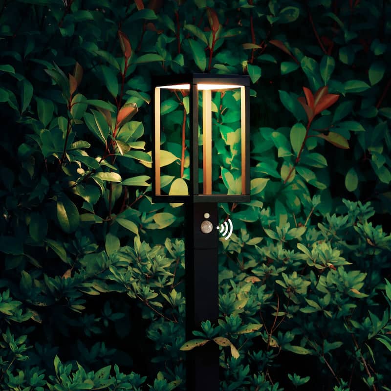 Inowel Solar Outdoor Light Pathway Dusk to Dawn Garden Lighting - Black 31.5in