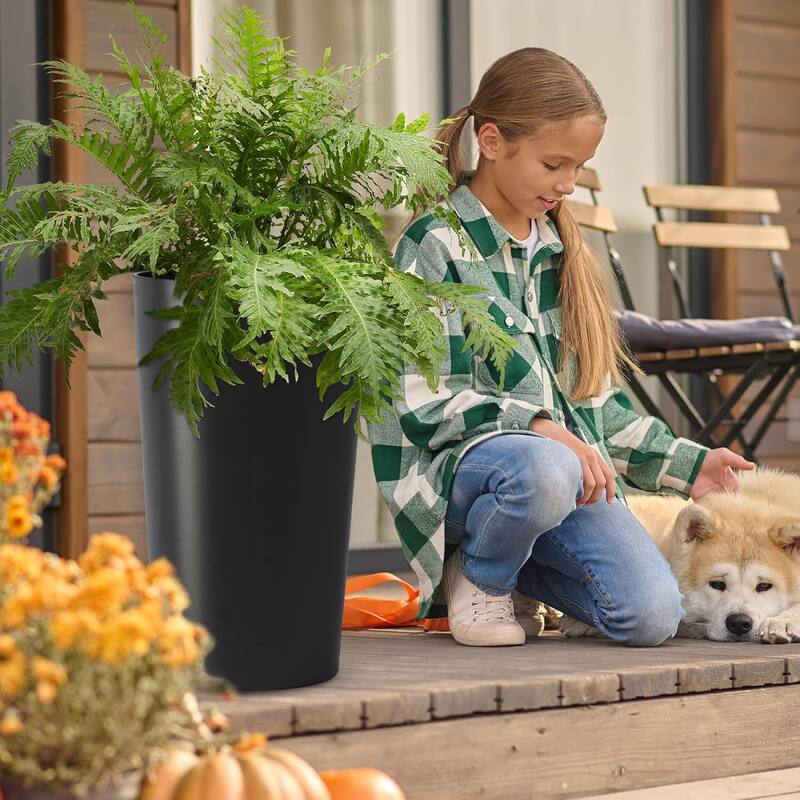 Anmytek Set of 2 Tall Black Planters 21.7 Inch Tapered Plastic Pots Weather Resistant for Indoor Outdoor Patio Entryway