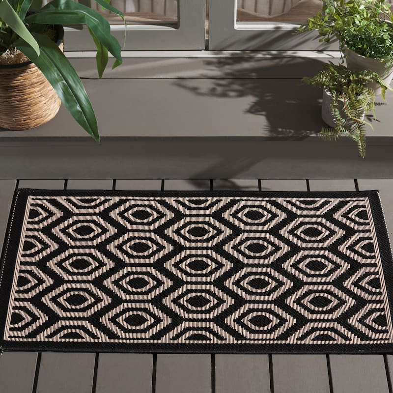 SAFAVIEH Courtyard Carolee Indoor/ Outdoor Patio Backyard Rug