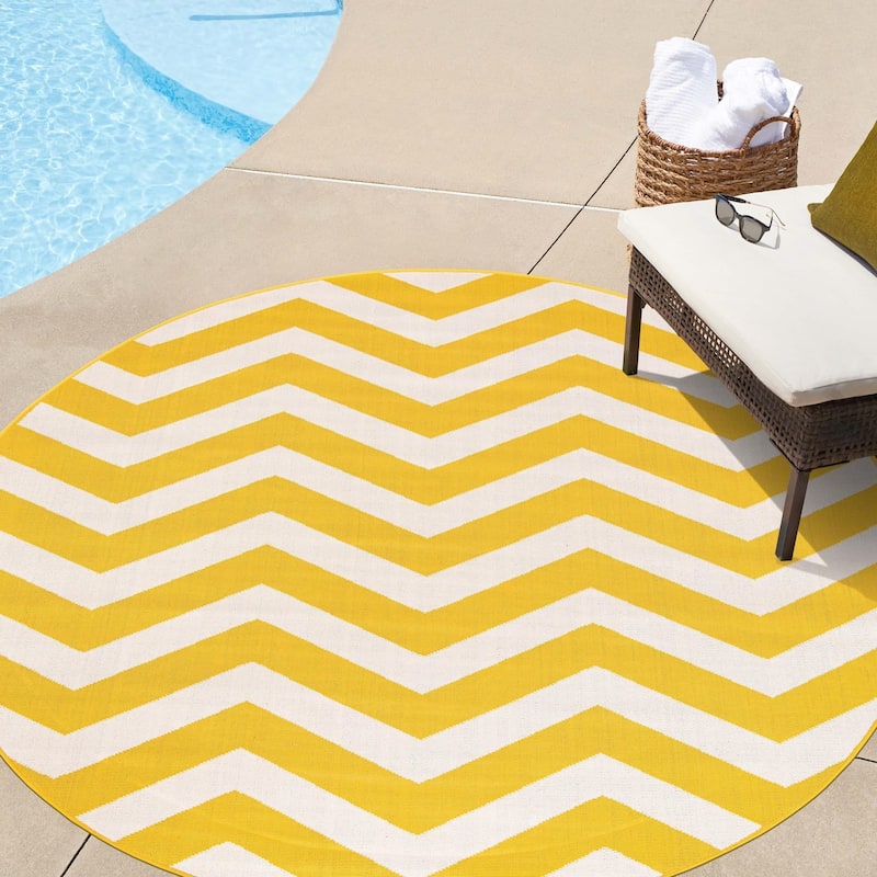 Outdoor Trisha Collection Area Rug - Yellow - 4'1" Round