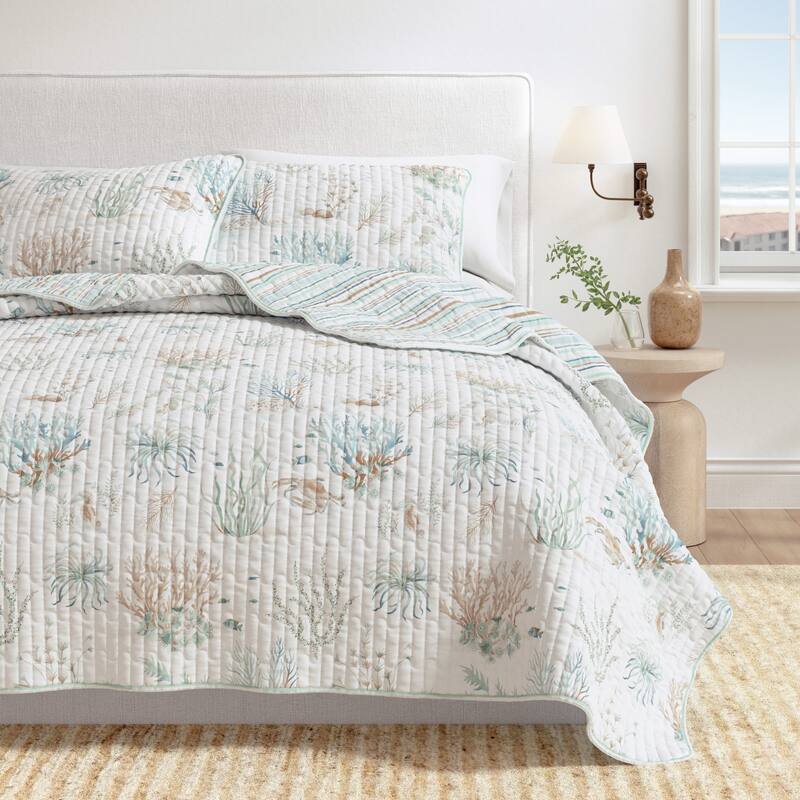 Linery & Co. Cotton Stitched Reversible Coastal 3 Piece Quilt and Sham Set
