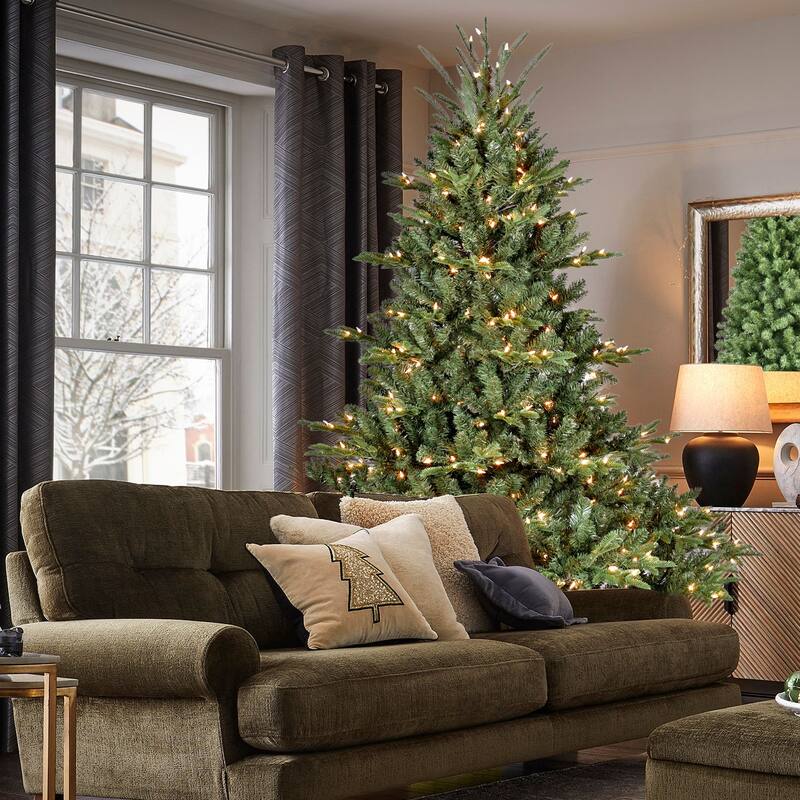 7.5FT Full-Shape Christmas Tree with 850 UL Lights-PE/PVC Mixed Branches,2441 Tips,Wide Base for Spacious Areas,Hinged Structure