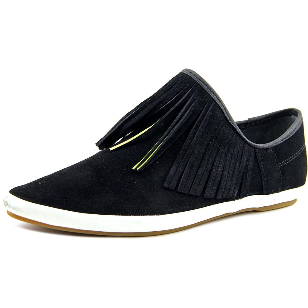 sanuk pointed toe shoes
