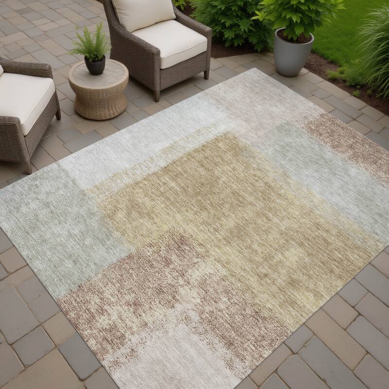Machine Washable Indoor/ Outdoor Solid Contemporary Chantille Rug - Gold - 2'6" x 3'10"