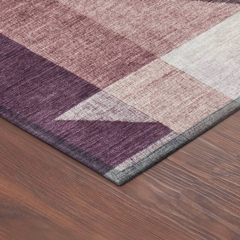 Machine Washable Indoor/ Outdoor Modern Geo Chantille Rug