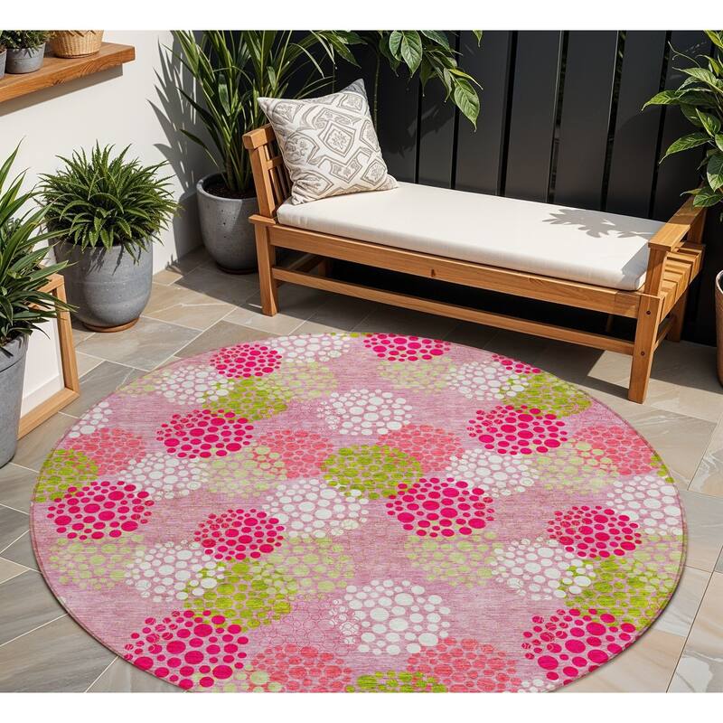 HomeRoots Polka Dot Transitional Rectangle Outdoor Rug - 8' Round