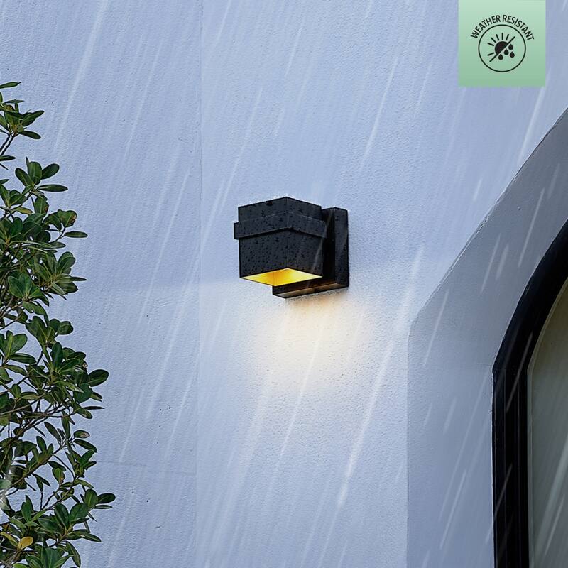 Globe Electric 91005232 Yvie 5" Tall Outdoor Wall Sconce