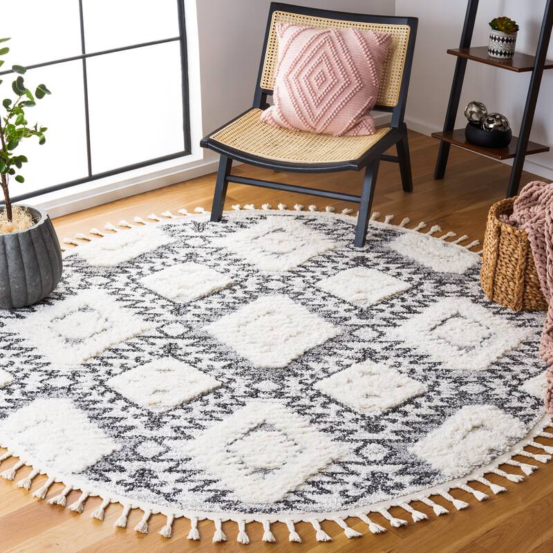 SAFAVIEH Moroccan Tassel Shag Marianne 2-inch Thick Rug - 6'7" Round - Ivory/Grey