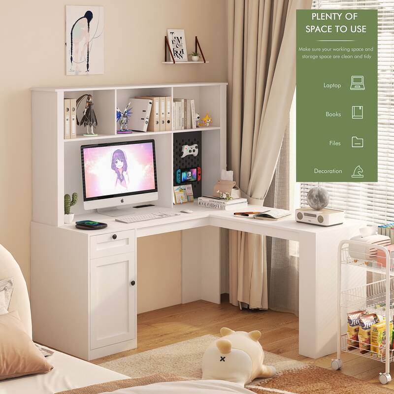 Modern L Shaped Computer Desk with Charging Station and Storage Shelf, for Home Office or Study Room Use