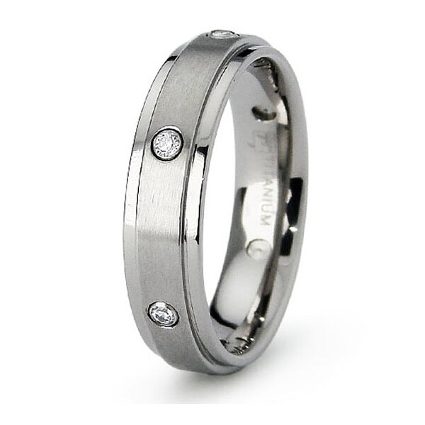 5mm Women's Titanium Wedding Band with 6 Bezel Set CZs (Sizes 6-8)