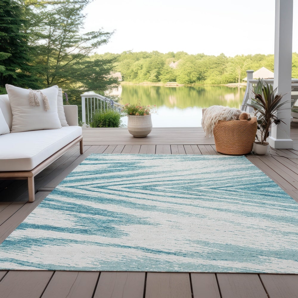 Machine Washable Indoor/ Outdoor Chantille Chevron Modern Rug