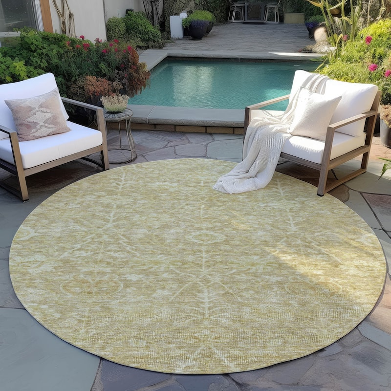Machine Washable Indoor/ Outdoor Traditional Kashan Chantille Rug