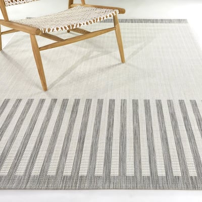 Laidler Solid Striped Indoor/Outdoor Area Rug
