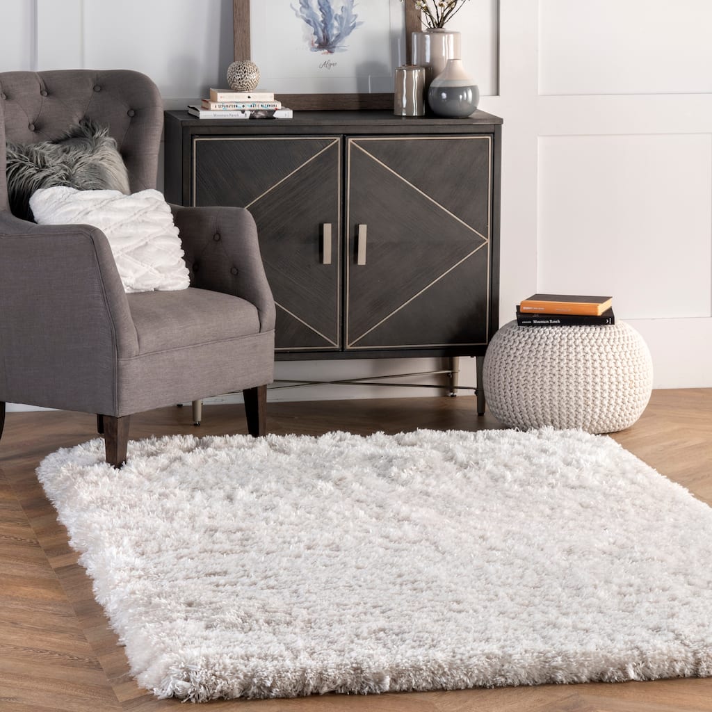 Nuloom Kristan Modern Shag Area Rug