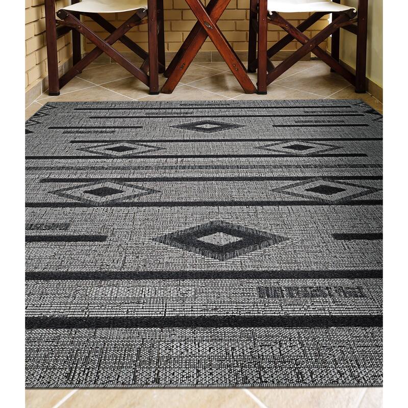 Ravine Savoy Dark Gray Indoor/Outdoor Area Rug