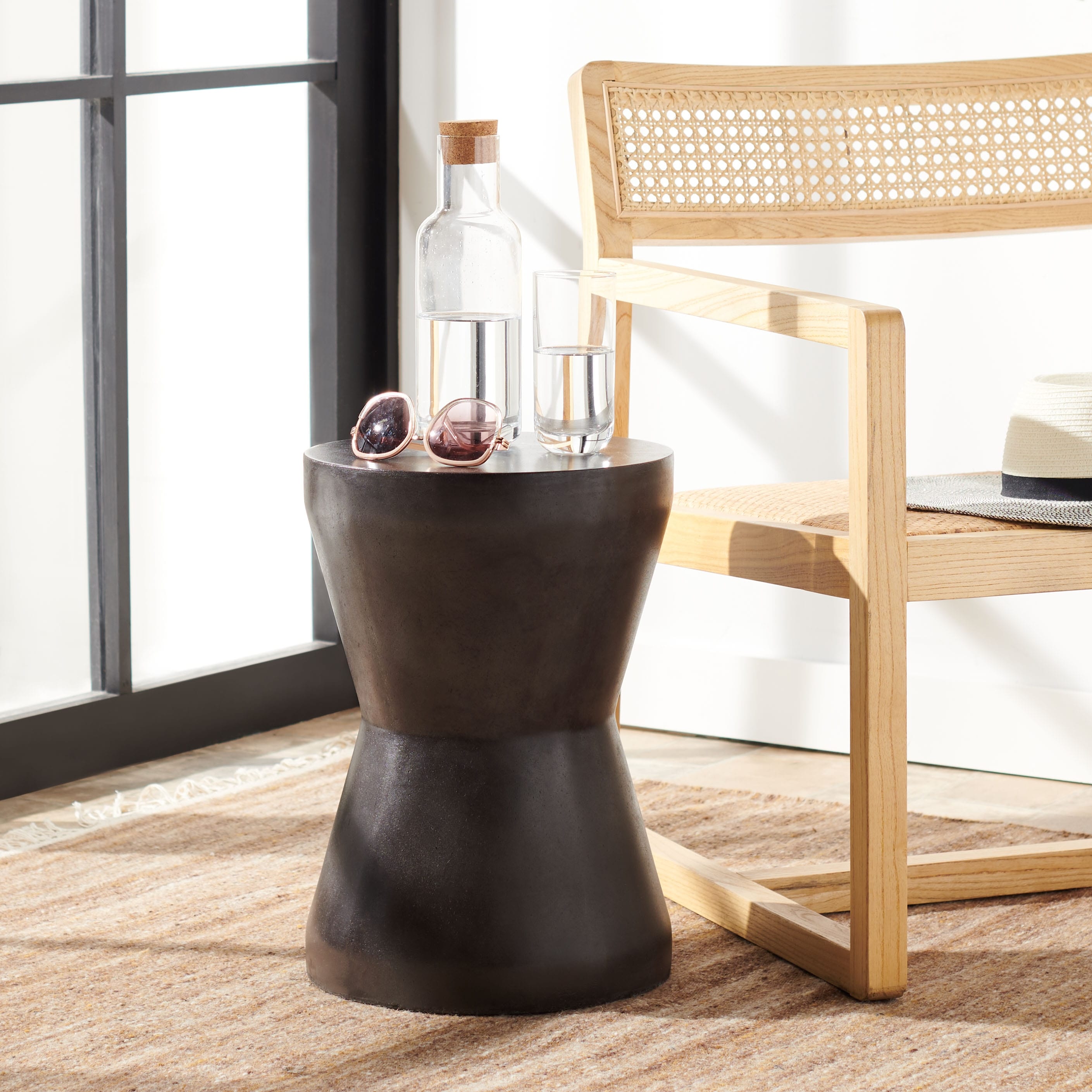 Safavieh hadwin store coffee table