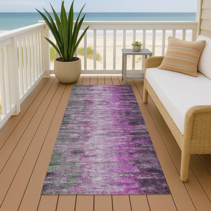 Machine Washable Indoor/ Outdoor Contemporary Ombre Chantille Rug - Eggplant - 2'3" x 7'6"