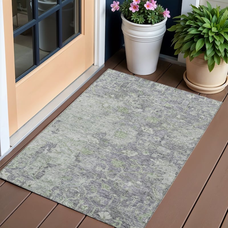 HomeRoots Oriental Traditional Rectangle Outdoor Rug - 3' x 5'