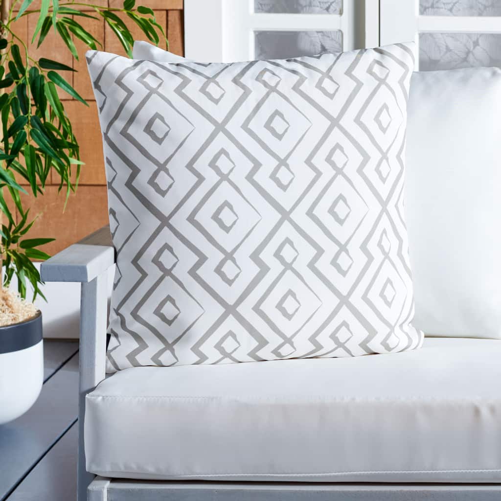 SAFAVIEH Siive Outdoor Pillow