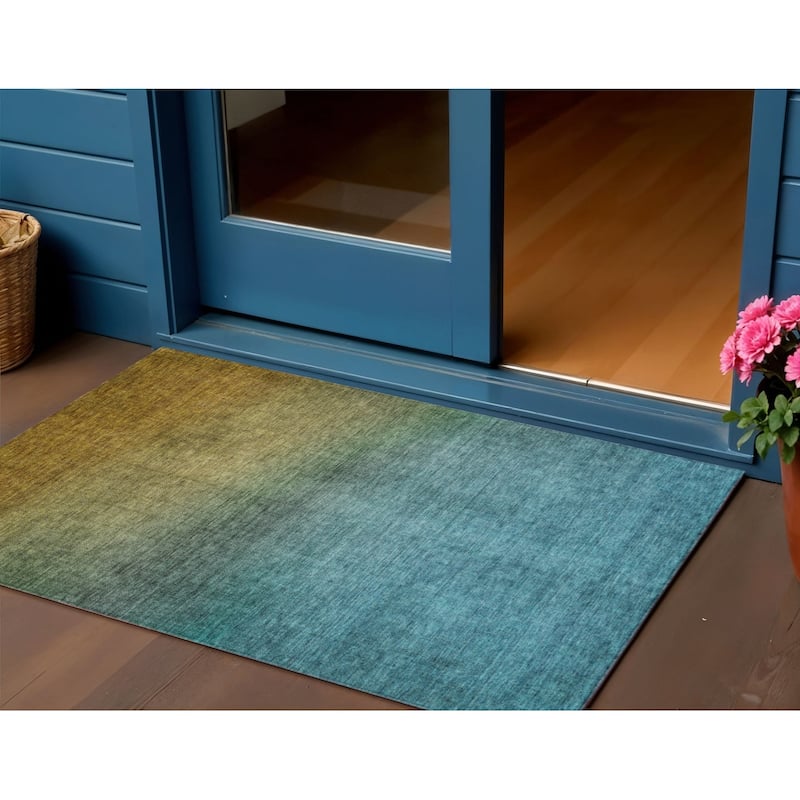HomeRoots Ombre Transitional Rectangle Outdoor Rug - 3' x 5'