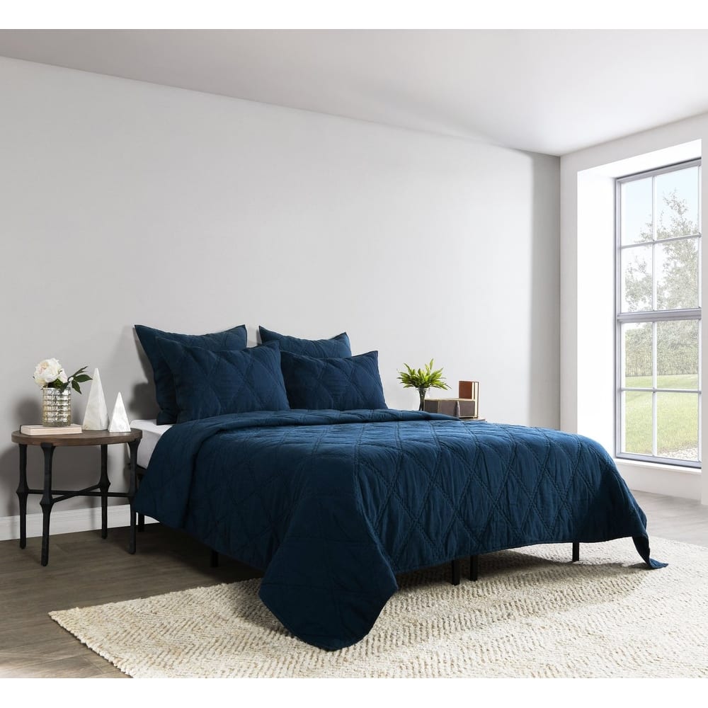 Casi Belgian Flax Linen Midnight Blue Quilt by Kosas Home