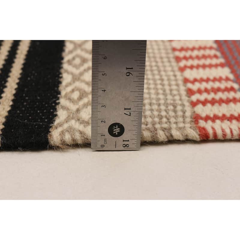 Nevada Red Kilim 5'0" x 7'7" - 5'0 x 7'7
