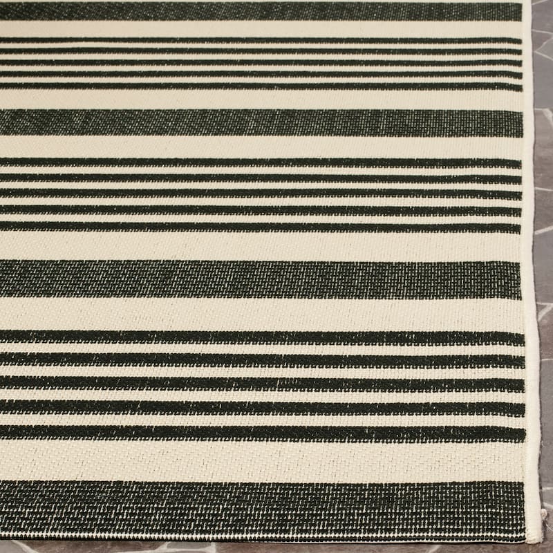 SAFAVIEH Courtyard Orsi Indoor/ Outdoor Waterproof Area Rug