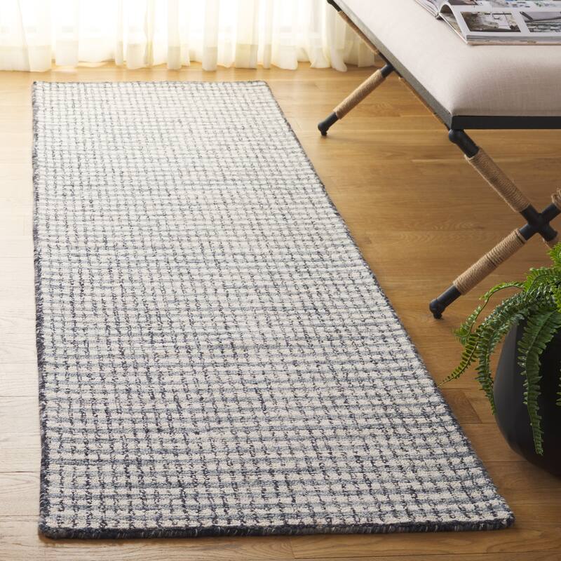 SAFAVIEH Handmade Abstract Daina Modern & Contemporary Wool Rug - 2'3" x 8' Runner - Ivory/Black