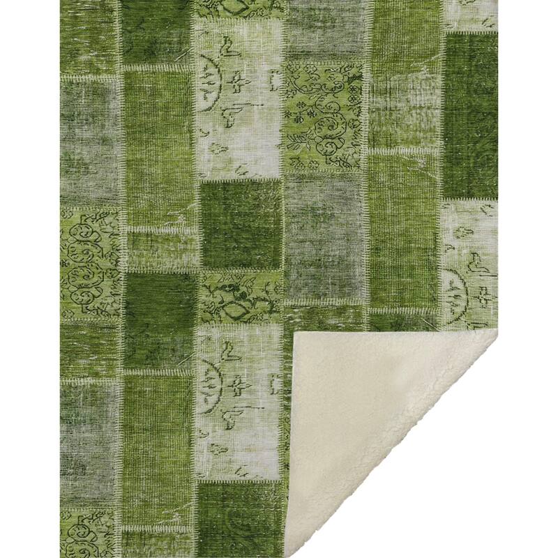 Premium Machine Washable Vintage Patchwork Sherpa Throw Blanket