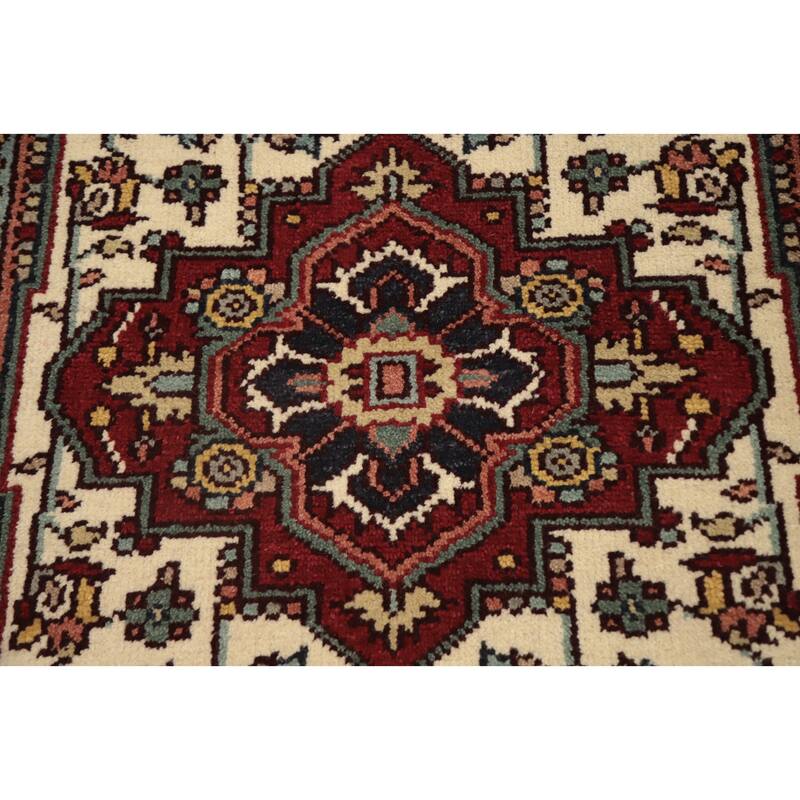Hand Knotted Oriental 100% Wool Carpet Traditional Medallion Beige & Ivories Heriz (serapi) Area Rug - 5' 10'' X 4' 0''