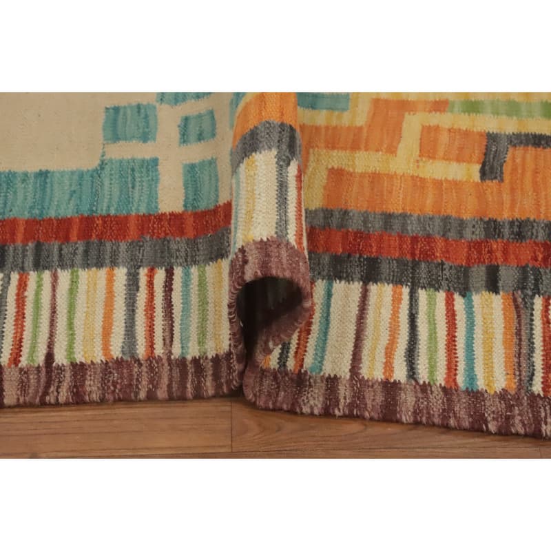 Hand Woven Southwestern Wool Multi-Colored Geometric Area Rug - 8' 1'' X 4' 10''