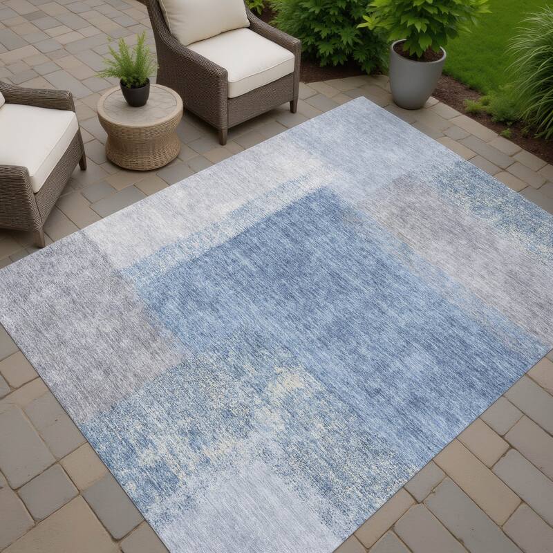 Machine Washable Indoor/ Outdoor Solid Contemporary Chantille Rug - Denim - 2'6" x 3'10"