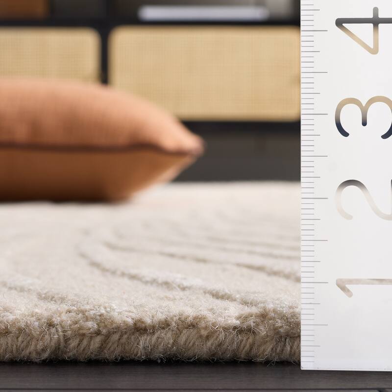 SAFAVIEH Handmade Glamour Fortunata Contemporary Wool Rug