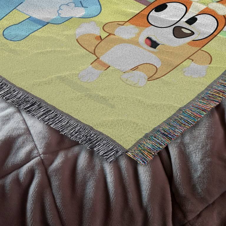 Bluey Woven Tapestry Throw Blanket