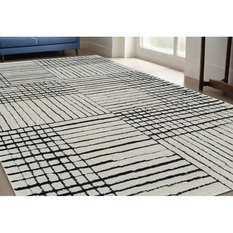 Distressed Abstract Modern Stain Resistant Woven Area Rug - 5' X 8' - Cream and Black - Rectangle
