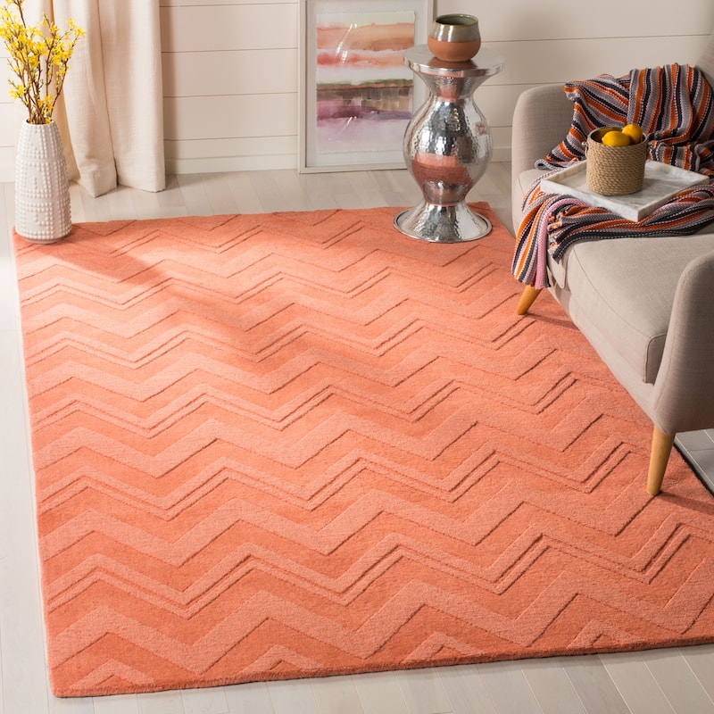 SAFAVIEH Handmade Impressions Frouwe Modern Wool Rug - 5' x 8' - Peach