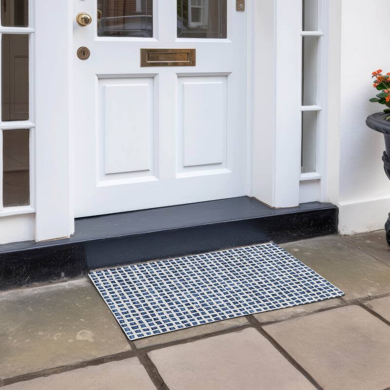 Machine Washable Indoor/ Outdoor Chantille Squared Rug - Navy - 1'8" x 2'6"