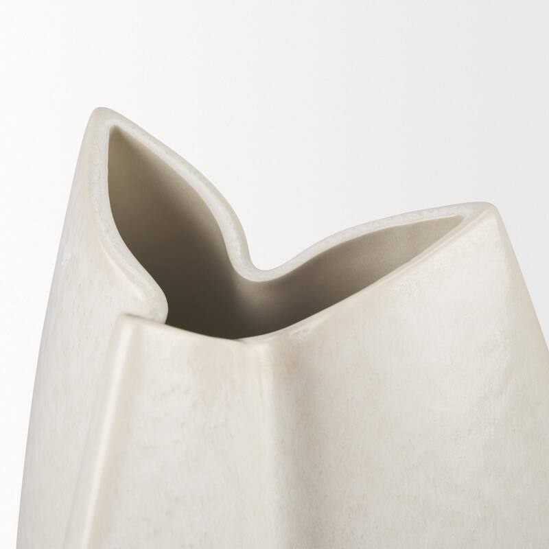 Vania Large Off White Textured Vase