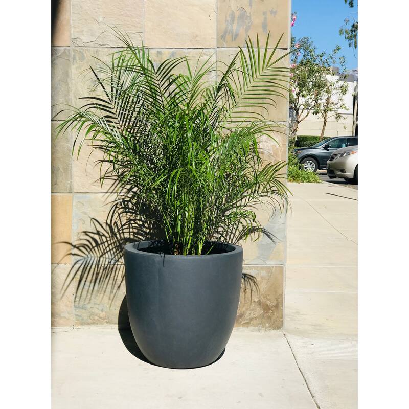 Kante 17 in. Tall Round Lightweight Concrete Seamless Outdoor Planter