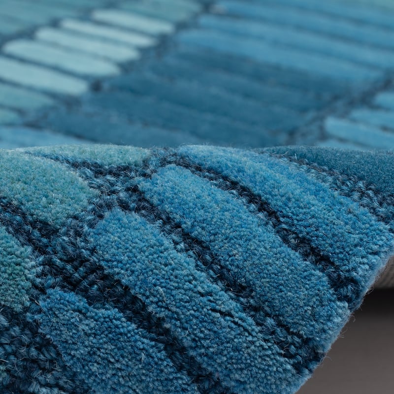 Liora Manne Beekman Ombre Stripe Indoor Area Rug