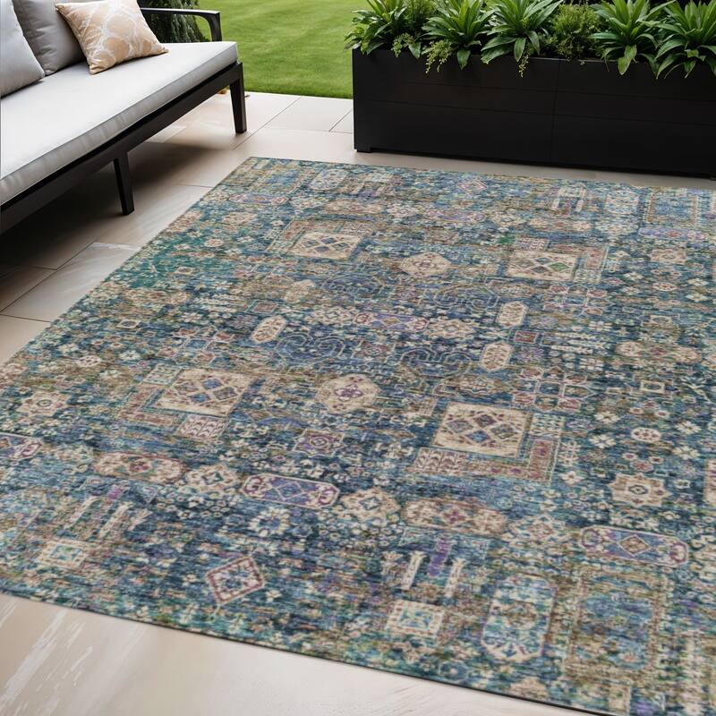 HomeRoots Oriental Transitional Rectangle Outdoor Rug - 5' X 8'