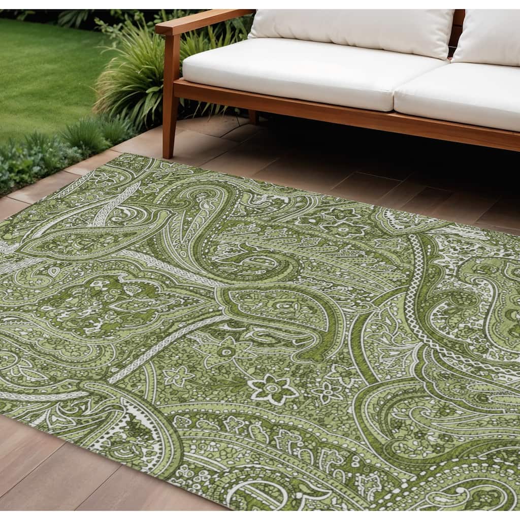 HomeRoots Paisley Traditional Rectangle Outdoor Rug