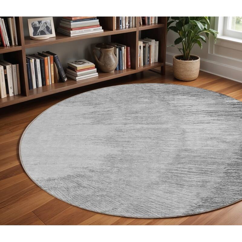 HomeRoots Abstract Transitional Rectangle Outdoor Rug - 8' Round