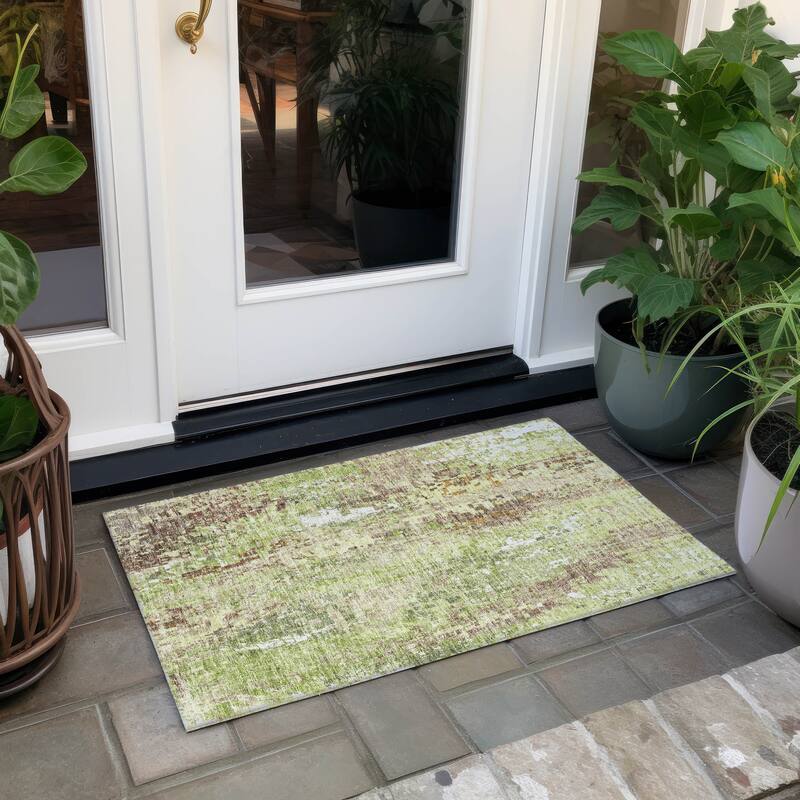 Machine Washable Indoor/ Outdoor Abstract Pixels Chantille Rug - Green - 1'8" x 2'6"